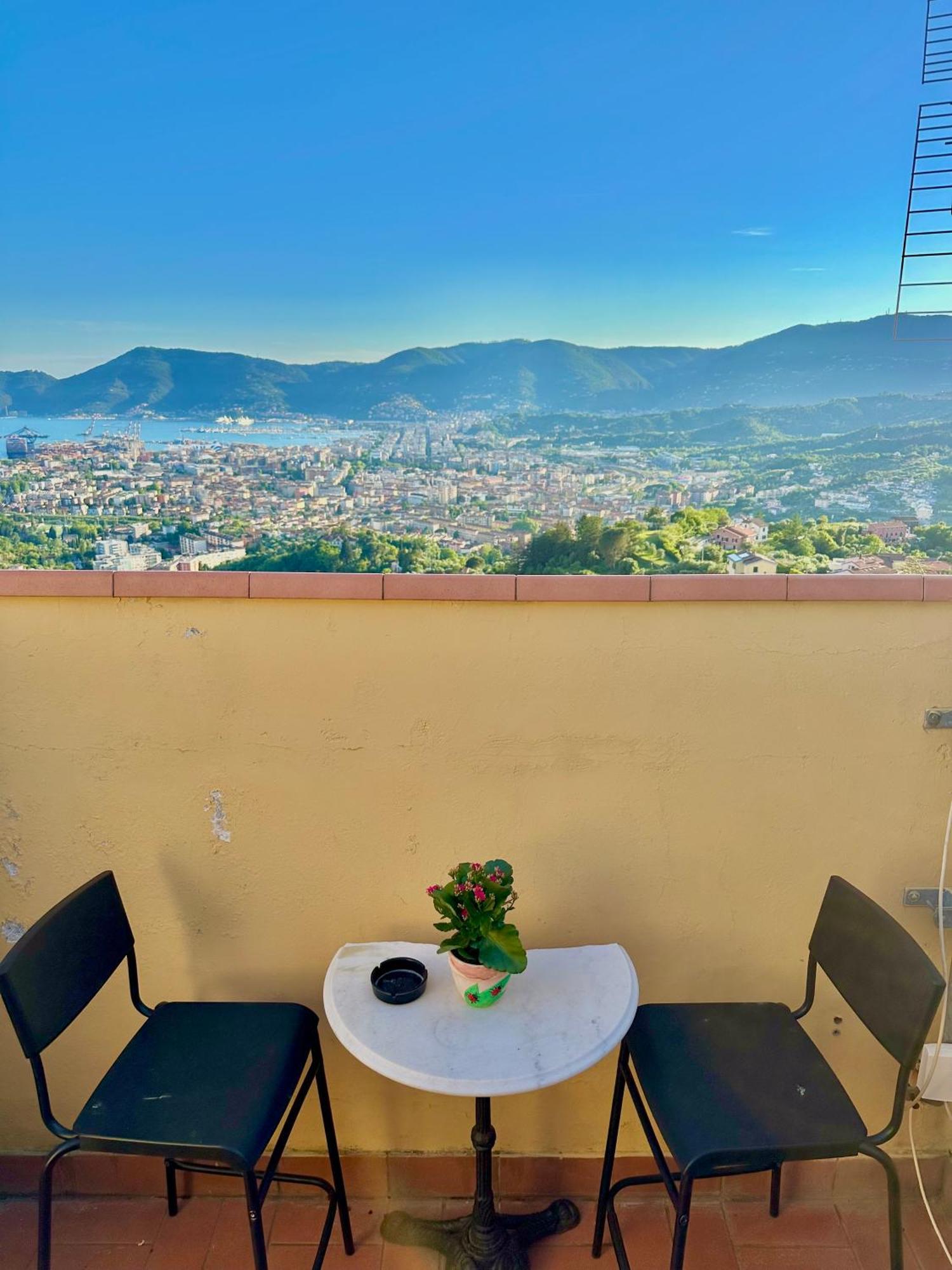 La Spezia Vezzano 5 Terre - Il Ciliegio Apartment Vezzano Ligure Ngoại thất bức ảnh